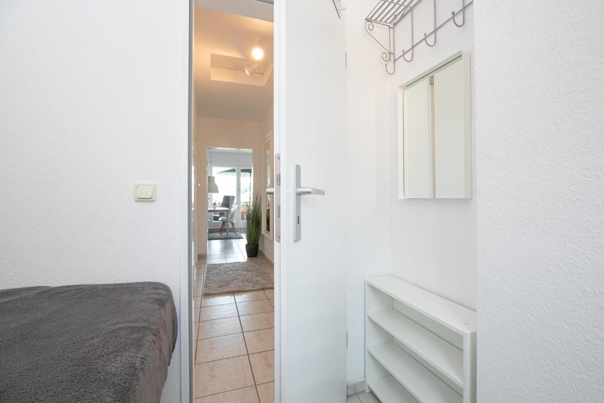White Lounge Apartment Шарбойтц Екстериор снимка